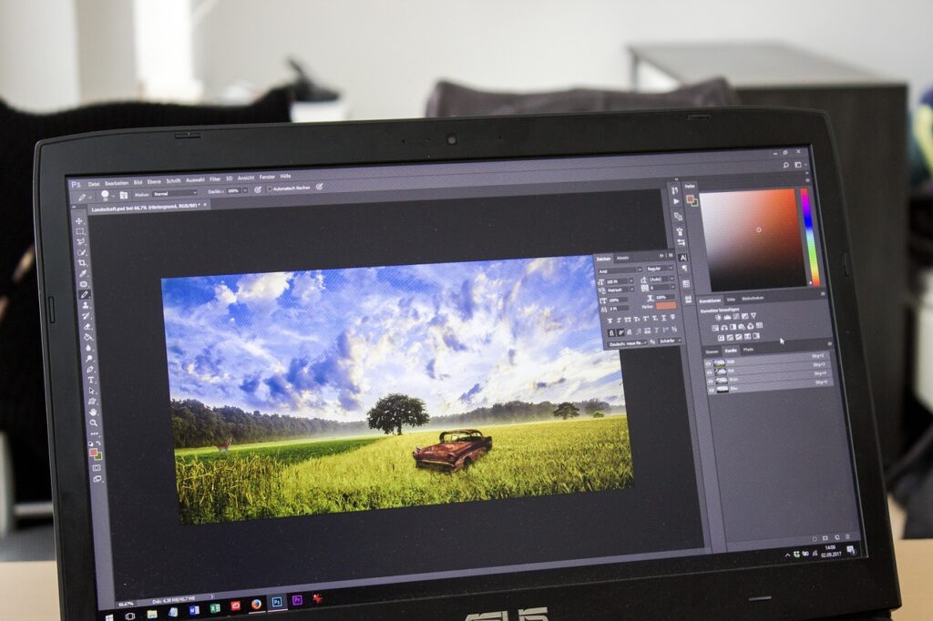 https://pixabay.com/photos/image-editing-photoshop-2707653/